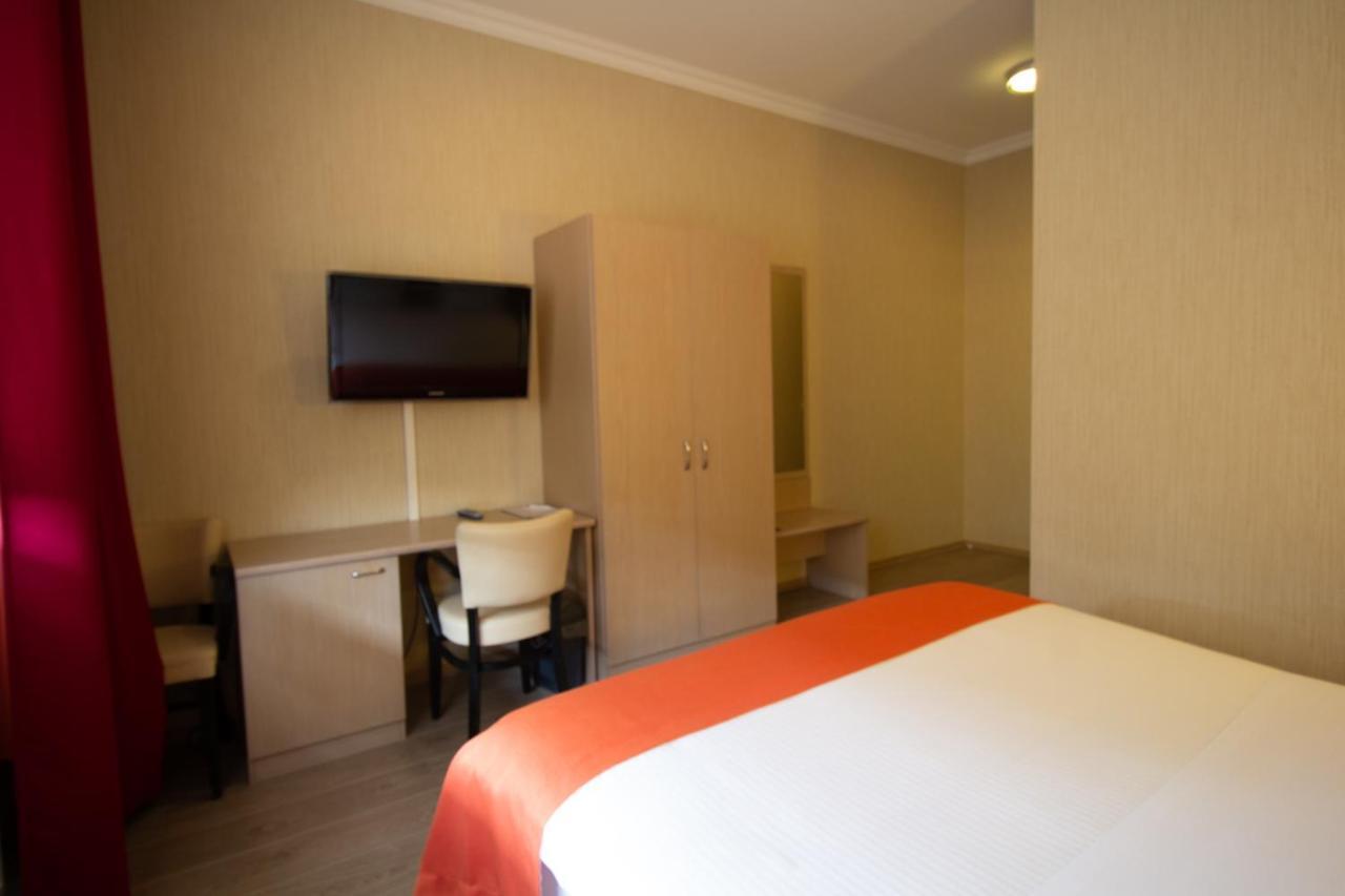 Hotel Taormina Brussels Airport 자벤템 외부 사진